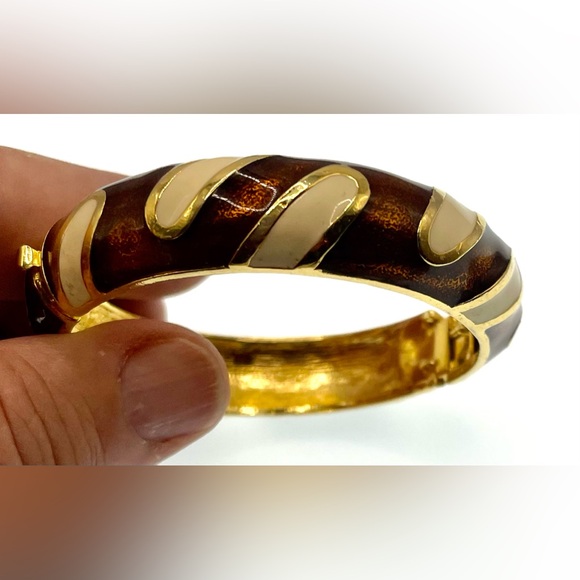 Vintage Signed Donald Stannard Gold Tone Enamel Hinged Bracelet Bangle - Picture 5 of 10